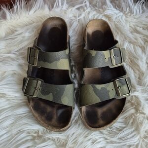 Birkenstock Camouflage Buckle Strap Sandals